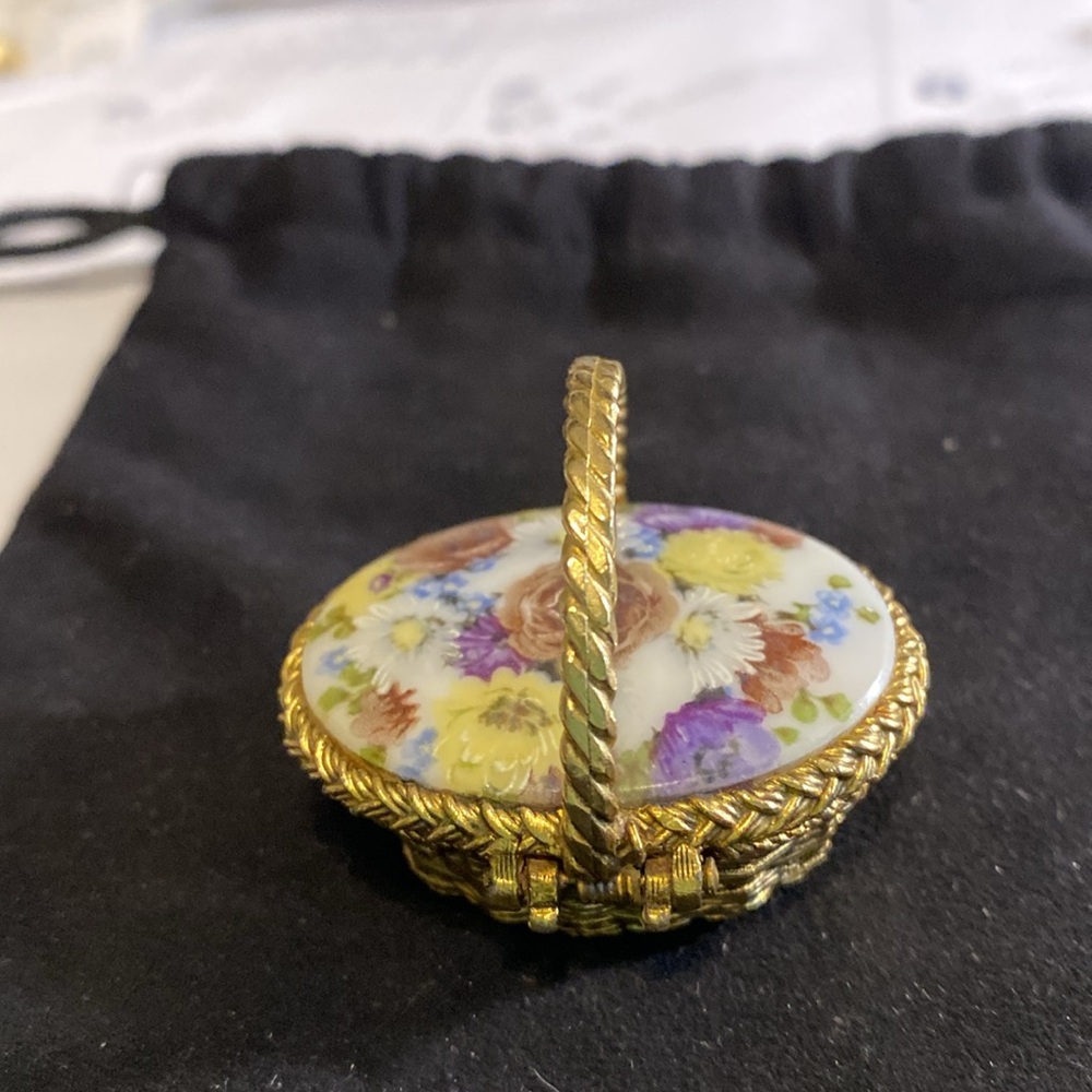 Max Factor Solid Perfume Flower Basket - image 5